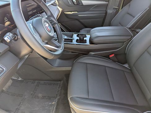 Certified 2025 Buick Enclave Preferred image 27