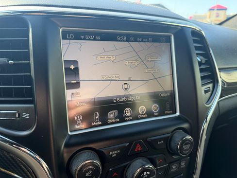 Used 2016 Jeep Grand Cherokee SRT AWD/4WD image 15