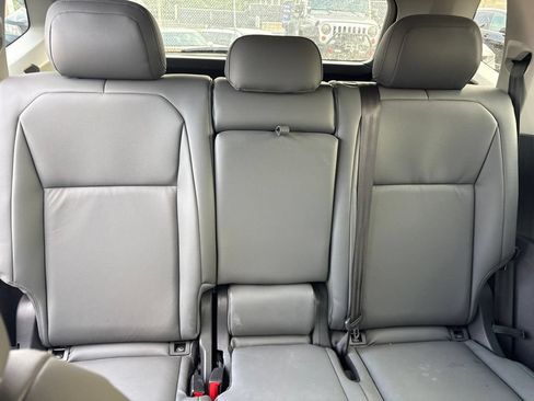 Used 2022 Volkswagen Tiguan S AWD/4WD image 9