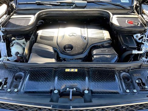 Used 2022 Mercedes-Benz GLS 450 4MATIC w/ AMG Line Exterior image 29