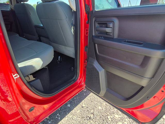 Used 2015 RAM 1500 ST w/ SXT Appearance Group AWD/4WD image 7