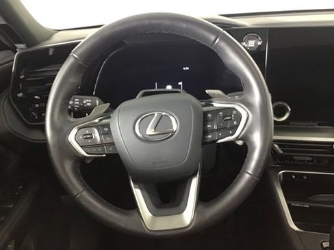 Used 2025 Lexus TX 350 AWD image 11