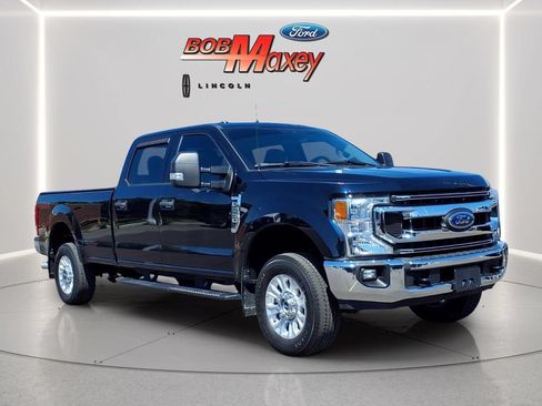 Used 2022 Ford F250 XLT w/ XLT Value Package AWD/4WD image 3