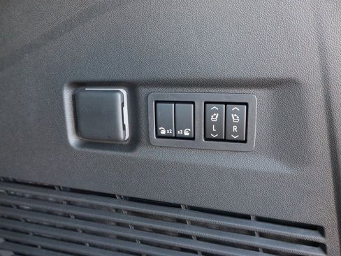 New 2026 Chevrolet Suburban High Country image 27