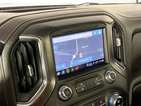 Used 2021 GMC Sierra 2500 AT4 w/ AT4 Preferred Package AWD/4WD image 14