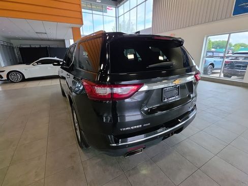 Used 2019 Chevrolet Traverse Premier w/ LPO, Cargo Package AWD/4WD image 12
