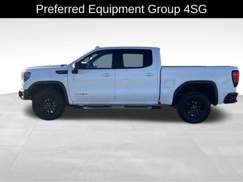Used 2023 GMC Sierra 1500 AT4X image 2