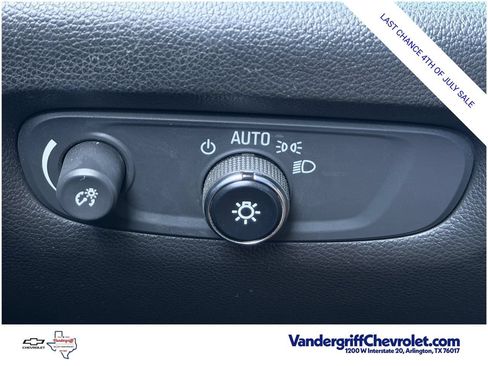 Certified 2022 Chevrolet Traverse LT FWD image 20