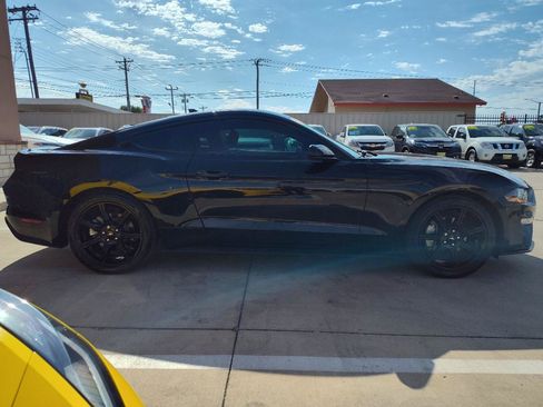 Used 2020 Ford Mustang Coupe w/ Equipment Group 101A RWD image 3
