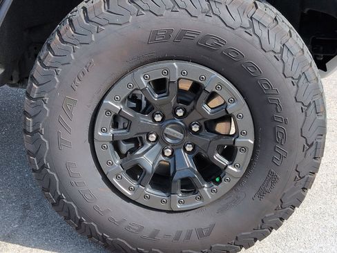 Used 2024 Ford Bronco Raptor w/ Interior Carbon Fiber Pack 6 AWD/4WD image 11
