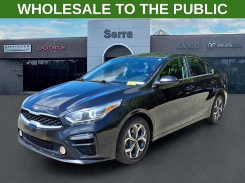 Used 2021 Kia Forte LXS FWD image 3