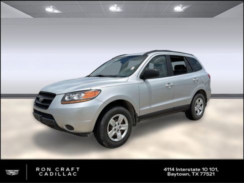 Used 2009 Hyundai Santa Fe GLS FWD image 1