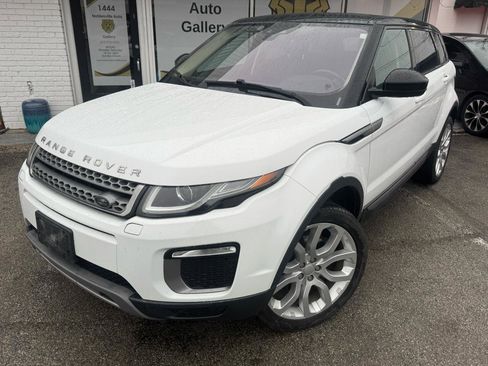 Used 2016 Land Rover Range Rover Evoque SE image 2
