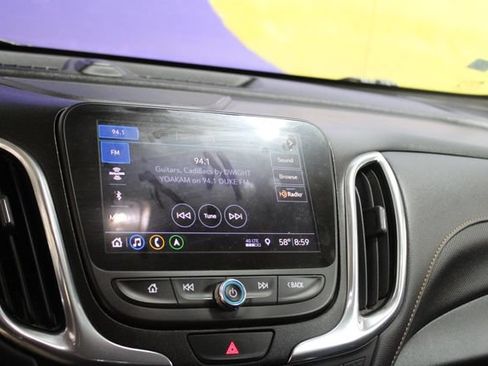 Used 2020 Chevrolet Equinox Premier AWD/4WD image 19