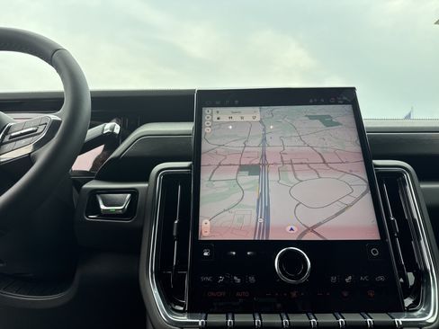 New 2026 GMC Yukon Denali AWD/4WD image 24