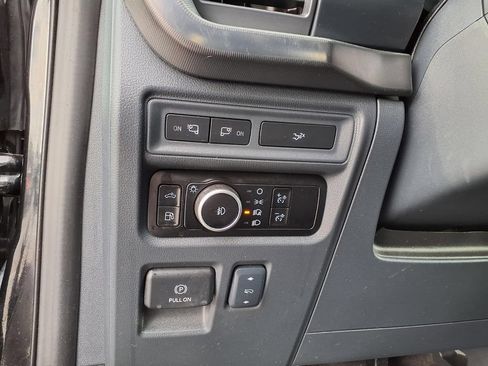 Used 2024 Ford F150 Lariat w/ Equipment Group 502A High AWD/4WD image 30