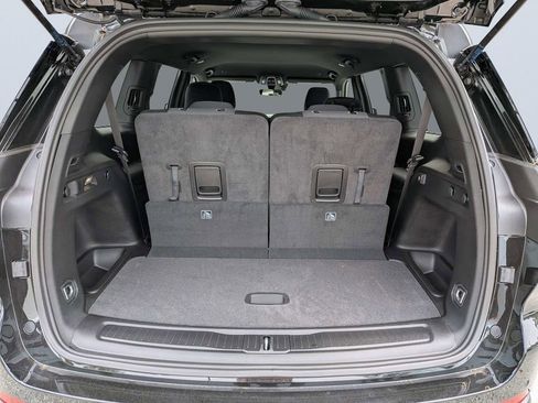 New 2026 Jeep Grand Cherokee L Laredo w/ Trailer Tow Package RWD image 12