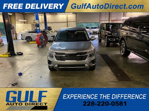 Used 2026 Kia Seltos LX FWD image 2
