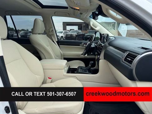 Used 2023 Lexus GX 460 Premium w/ Premium Plus Package AWD/4WD image 11