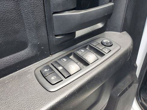 Used 2021 RAM 2500 Tradesman w/ Chrome Appearance Group AWD/4WD image 13