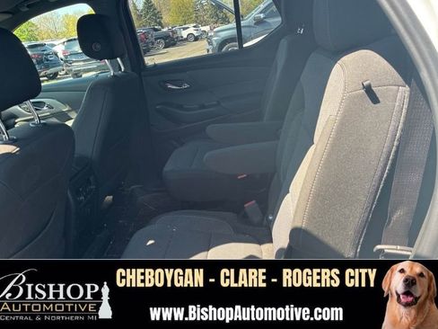 Used 2023 Chevrolet Traverse LT w/ LPO, Floor Liner Package AWD/4WD image 4