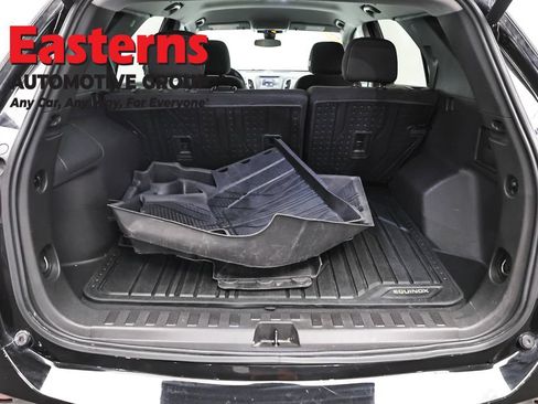 Used 2024 Chevrolet Equinox LT w/ LPO, Floor Liner Package AWD/4WD image 9