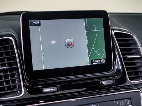 Used 2018 Mercedes-Benz GLE 350 4MATIC image 21