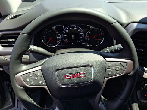 Used 2023 GMC Acadia AT4 w/ Technology Package AWD/4WD image 22