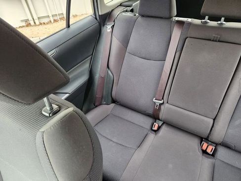 Used 2019 Toyota RAV4 LE w/ Carpet Mat Package image 15