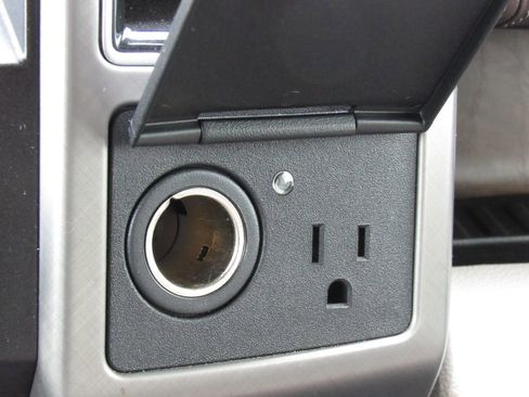 Used 2019 Ford F150 Limited AWD/4WD image 33