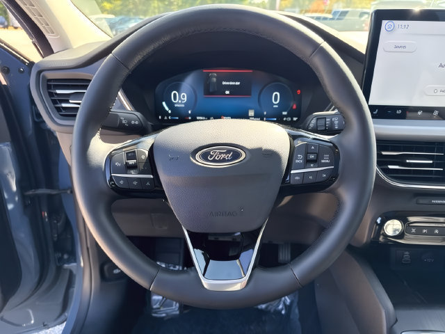 Used 2024 Ford Escape Platinum w/ Premium Technology Package AWD/4WD image 23