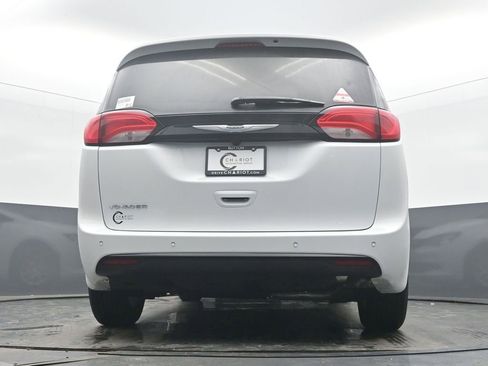 New 2026 Chrysler Voyager LX image 50