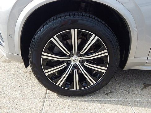 Certified 2024 Volvo XC90 B6 Plus w/ Protection Package Premier image 13