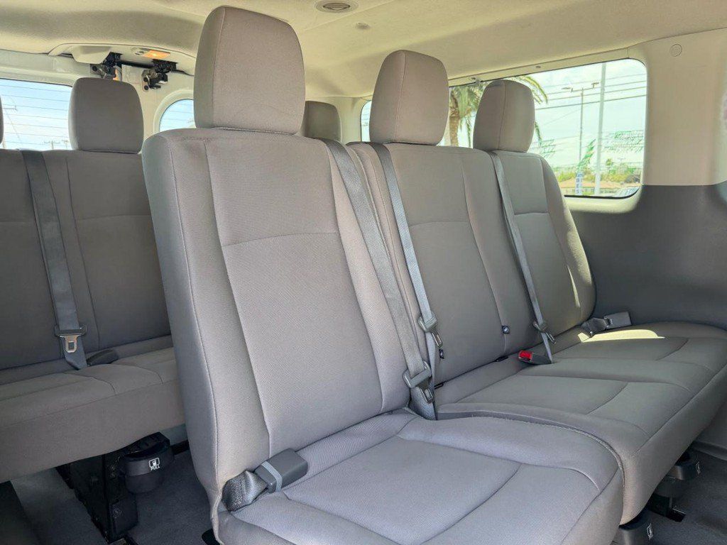 Used 2015 Nissan NV 3500 SV w/ Technology Package RWD image 40