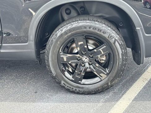 Certified 2022 Honda Ridgeline Black Edition image 11