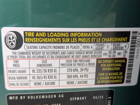 Used 2025 Volkswagen ID. Buzz Pro S Plus RWD image 42