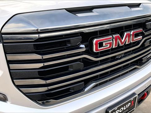 Used 2022 GMC Sierra 1500 AT4 w/ AT4 Premium Package image 30