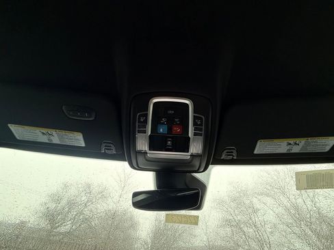 New 2026 RAM 1500 4x4 Crew Cab image 27