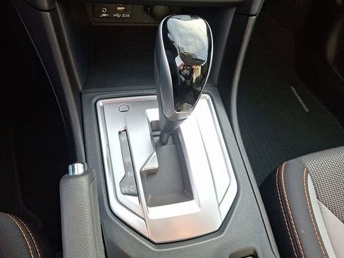 Used 2023 Subaru Crosstrek 2.0i Premium image 14