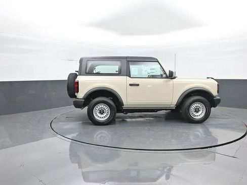 New 2026 Ford Bronco 2-Door AWD/4WD image 8