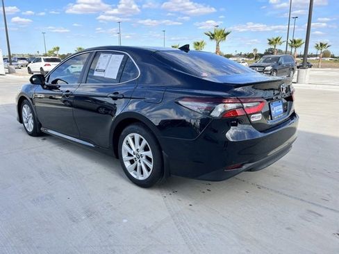 Used 2023 Toyota Camry LE image 5