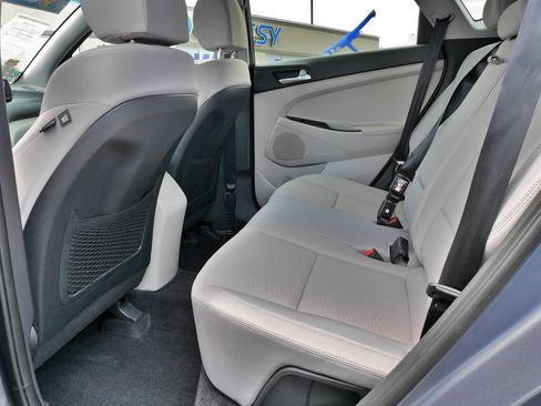 Used 2019 Hyundai Tucson SE AWD/4WD image 17