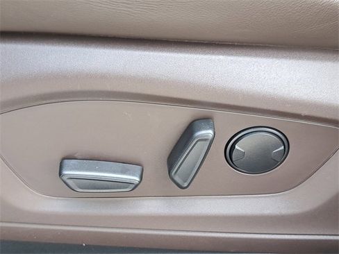 Used 2022 Ford Explorer King Ranch w/ Technology Package image 24