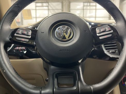 Used 2016 Volkswagen Beetle 1.8T SEL w/ Lighting Package image 18