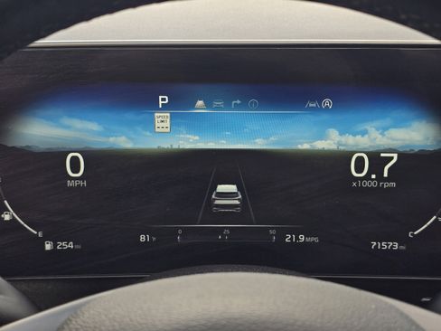 Used 2023 Kia Sportage SX image 17