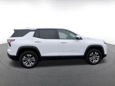 Used 2025 Chevrolet Equinox LT image 16