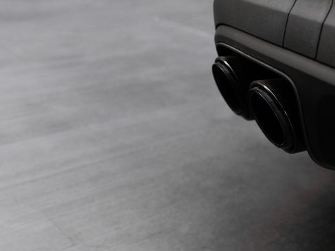 Certified 2023 Porsche Cayenne Coupe AWD/4WD image 26