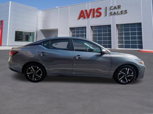 Used 2025 Nissan Sentra SV FWD image 5