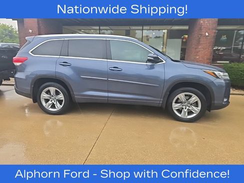 Used 2017 Toyota Highlander Limited AWD/4WD image 8