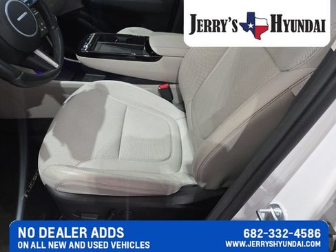 Used 2026 Hyundai Tucson Limited AWD/4WD image 8
